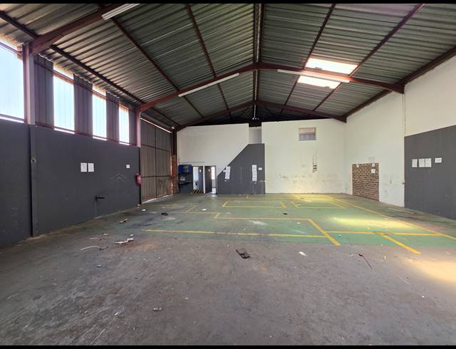 264M² FACTORY TO LET IN ANDERBOLT